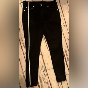 $40 True Religion Jennie 32 Black